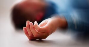 “He collapses live.” The France 3 presenter suffered from illness. How to recognize if a loss of consciousness is serious?