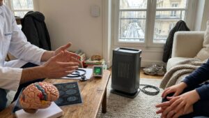 In winter, this neurologist warns of three common mistakes that put your brain at risk