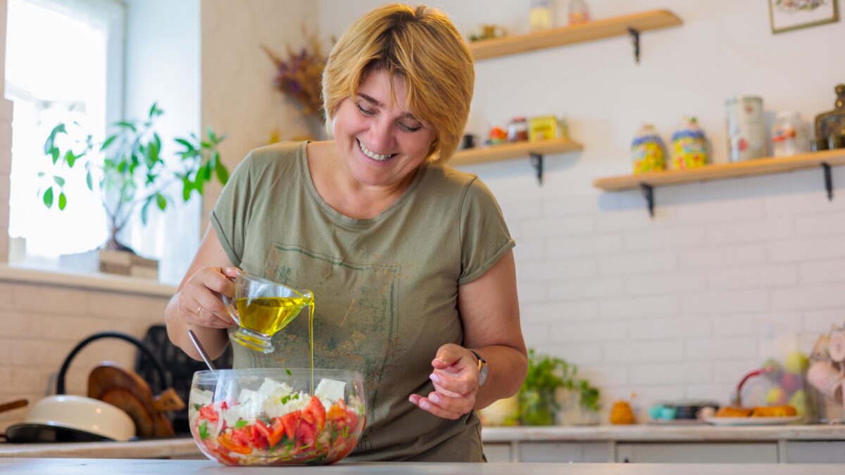 The 6 families of foods to favor for women after 50 (and how to eat them!)