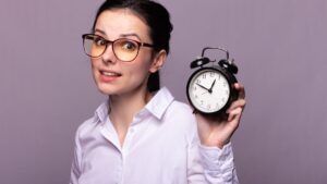 The time trap: why 5 minutes always takes 20 minutes (our brain systematically deceives us)
