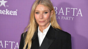 Already adopted by Gwyneth Paltrow, this retro Hollywood manicure is making a comeback everywhere