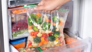 Can you reuse your freezer bags without any risk? Tips and mistakes to absolutely avoid