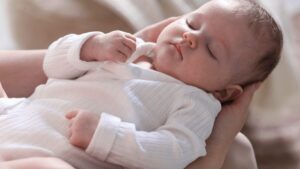 Giant baby: at birth, he already weighed 6 kg on the scale