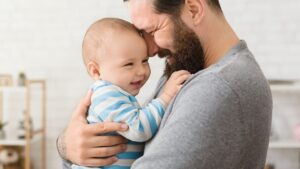 Paternity leave: despite the extension, only 59% of fathers take all of their rights