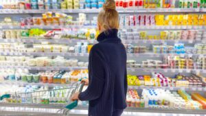Soy, coconut, almond, not all plant-based yogurts are equal, our expert's warning