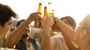 Zebra striping or the art of alternating between alcoholic and non-alcoholic drinks