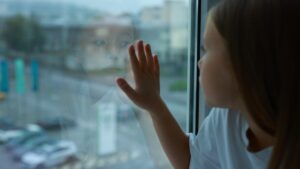 Children locked up in psychiatry: Autisme Info Service launches a call for testimonies to break the silence