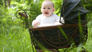 First names from the Belle Époque: these treasures of yesteryear that are once again seducing young parents