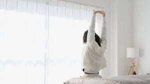 Having trouble getting up? Become a morning person with these 4 tips