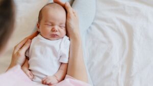 “I feel her head”: she gave birth in the toilet at her work without knowing she was pregnant