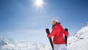 Ski trip: essential treatments recommended by a dermatologist to protect your skin