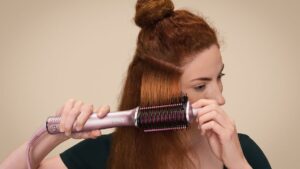 The styling brush that promises effortless, mirror-like blow-drying (even when you're bad at blow-drying)