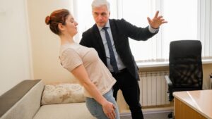 Under hypnosis, what is really happening in our brain? Insights from a neurologist