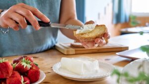 Addicted to cheese: simple indulgence… or real phenomenon?