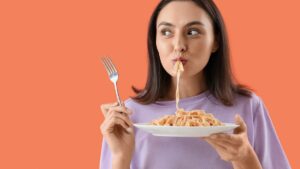 Homemade pasta with only 2 ingredients, is this TikTok recipe really good for your health?