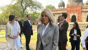 “She is not allowed to move”: Brigitte Macron underwent emergency retinal surgery, Dr Kierzek explains the risks