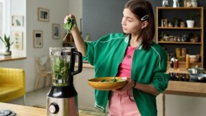 Spinach: Julie Boët's tip to boost their iron intake and the mistake we all make when preparing it