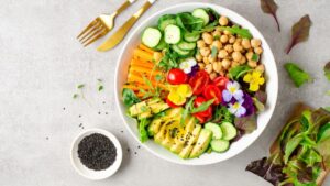 The ideal salad recipe (only 5 ingredients) from a longevity expert