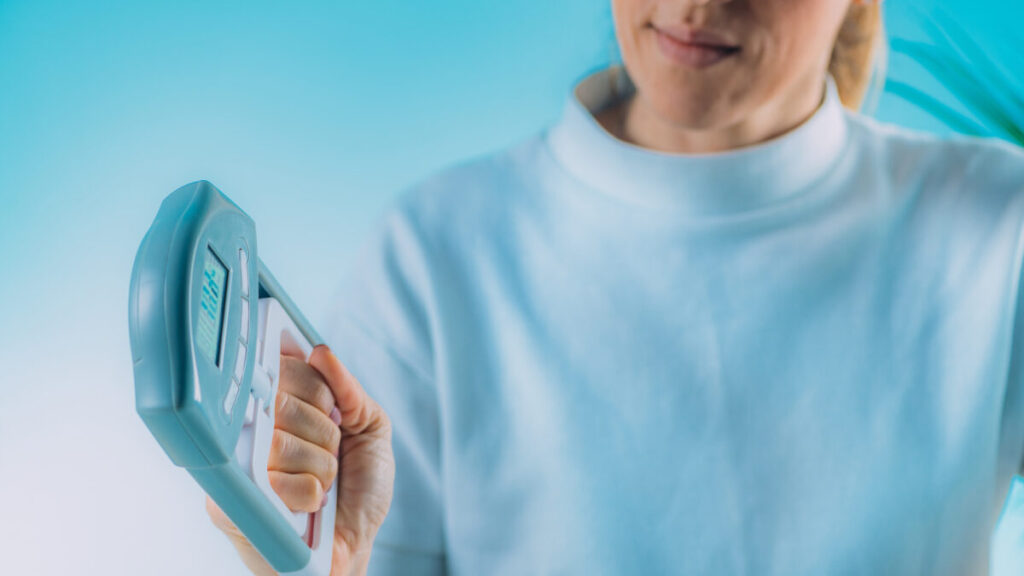 This very simple hand test can predict your life expectancy after age