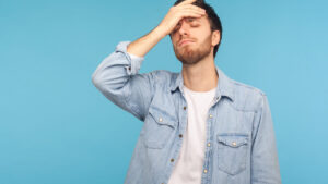 What if you could start all over again? 8 out of 10 French people live with regrets, especially in love