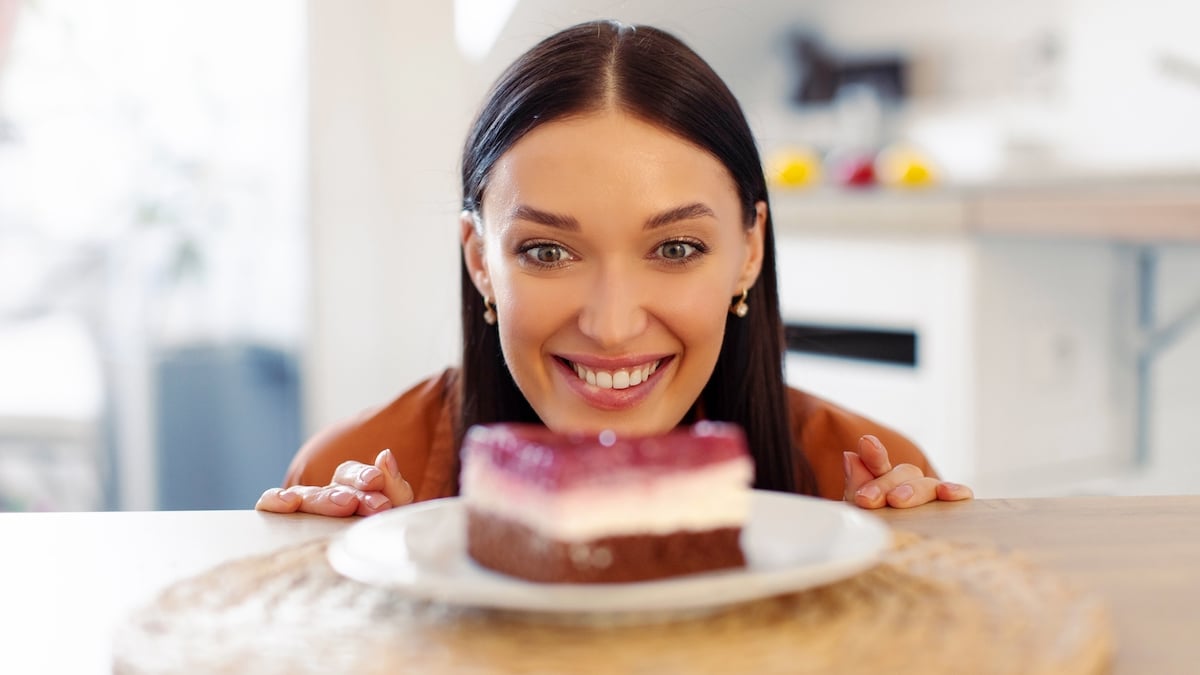 “Why do I devour everything before my period?” A dietitian finally explains these uncontrollable cravings