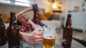 Fatty liver disease: why occasional binge drinking is much more dangerous than we thought.