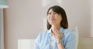 Is your throat clogged? 5 natural solutions to get rid of phlegm