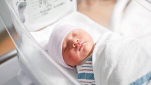 Short and modern, this first name of biblical origin is making a notable comeback