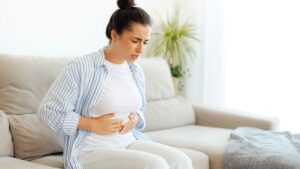 Bloating: discover Dr Lucas Spindler's winning trio to find a flat stomach