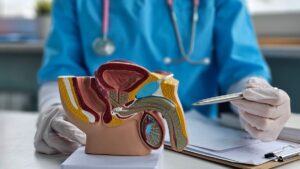 “I thought it was a simple bump, it was a tumor”: Alastair Munro wants to break the taboo of penile cancer