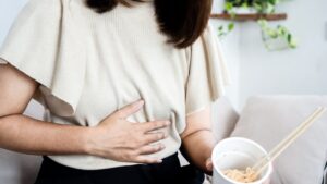 Permanent thirst and swollen face when you wake up? Dr Jean-Michel Cohen's alert on hidden excess salt