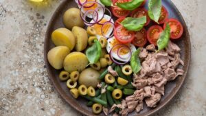 Effortless summer salads: these 8 canned foods recommended by a nutritionist will make your meals easier