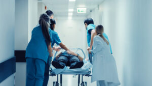 Hospital: why is emergency waiting exploding in France? The shocking revelations of doctor Christophe Prudhomme