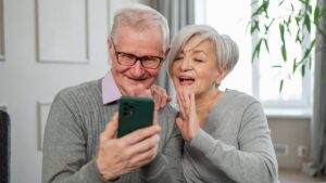 Is your father or mother starting a new life? What psychologists say about this upheaval