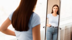 Stomach that becomes rounder after 40: explanations and solutions from Dr Mehdi Terki on this phenomenon