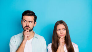 “The real danger is not always arguments”: this psychologist’s warning to couples who think they are doing well