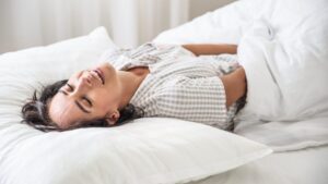 “When my partner went abroad, it helped me a lot”: this reflex which soothes the lack according to researchers