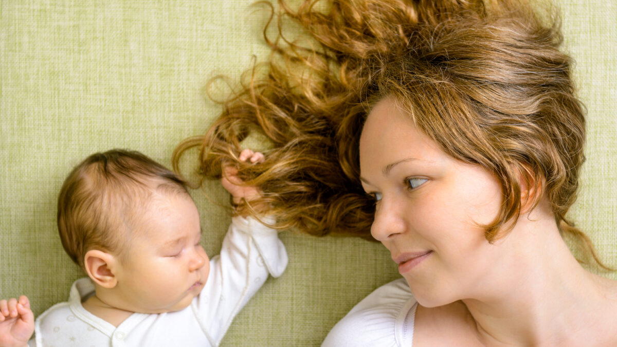 Baby is here, but your hair is falling out? Here's how to manage postpartum hair loss and boost natural keratin