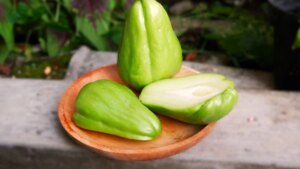 Do you know chayote? This vegetable-fruit from Mexico is the ideal slimming ally with only 15 calories.