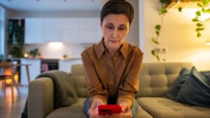 How to follow the news without letting bad news take over your brain