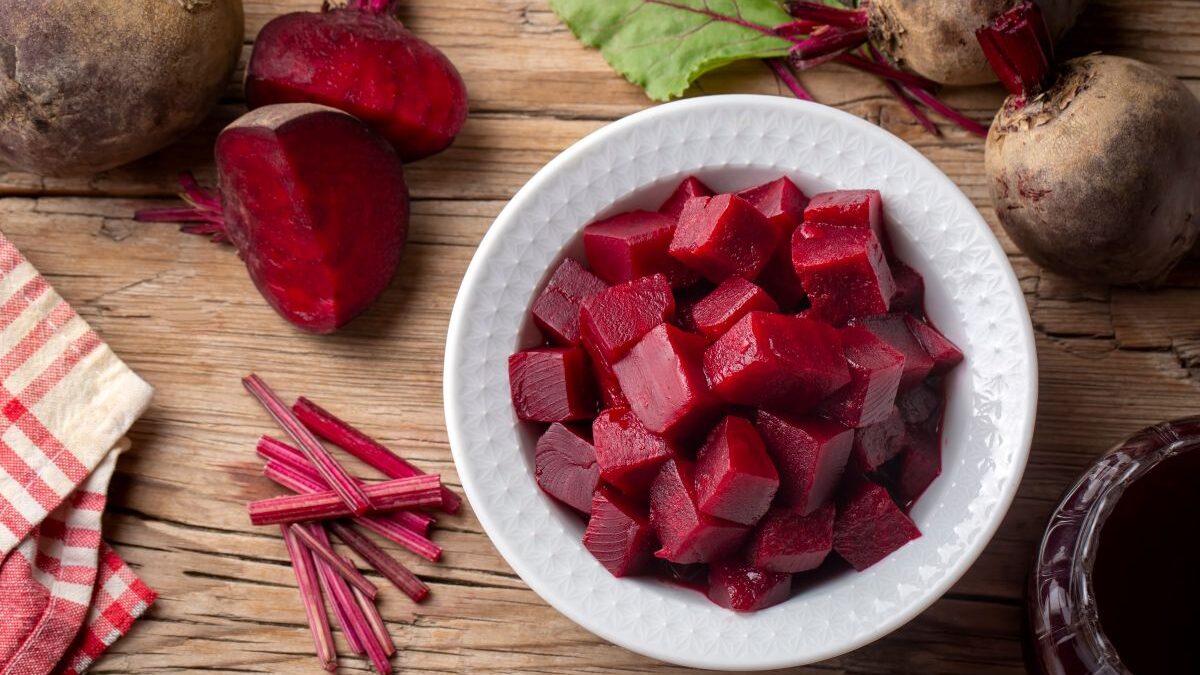 Raw or cooked? Here's the Right Way to Eat Beets and 4 Easy Ways to Incorporate Them into Your Daily Diet