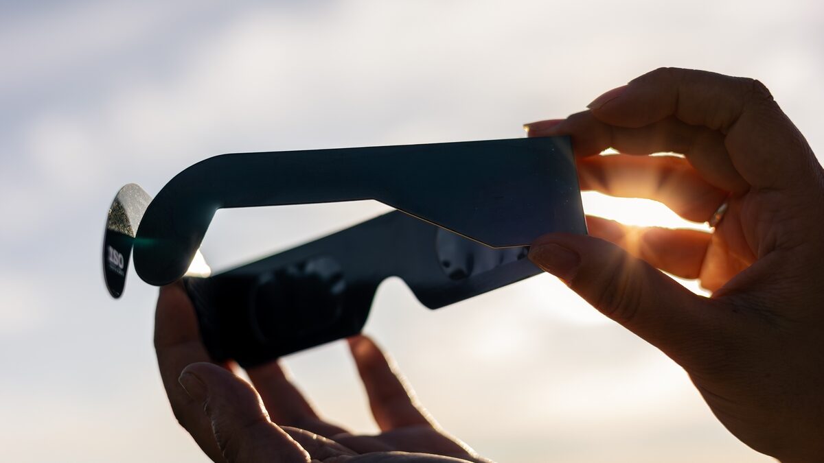 Solar eclipse: how to really protect your eyes?