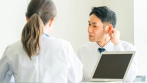 Tinnitus: HAS unveils a new treatment pathway to finally relieve the millions of French people affected