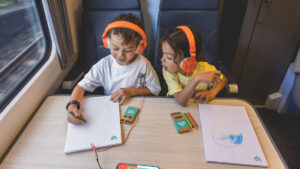 Train journeys: this free screen-free activity is already attracting parents