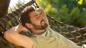 Vacation: What the hammock and daydreaming secretly do to your brain