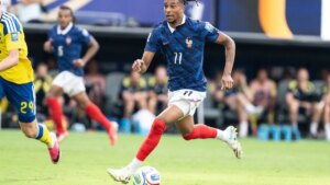 Why does Michael Olise apply balm to his chest? The underside of the ritual of the Blues star