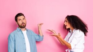 You may be driving others away without knowing it: these 5 habits are to blame