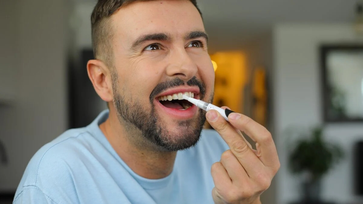 Warning: no longer use this SMILEKIT whitening kit purchased on Temu, it risks burning your gums.