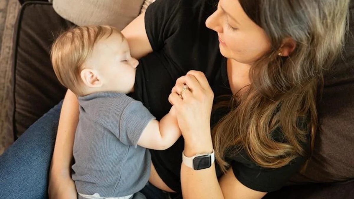 51% of mothers use AI for breastfeeding, a danger for the newborn according to pediatricians