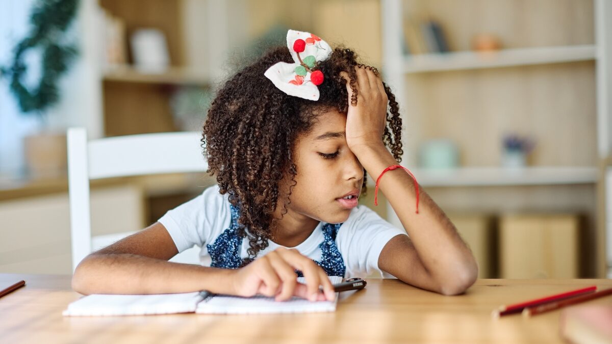 Back to school: is your child too tired? Warning signs from pediatrician Fabienne Kochert.